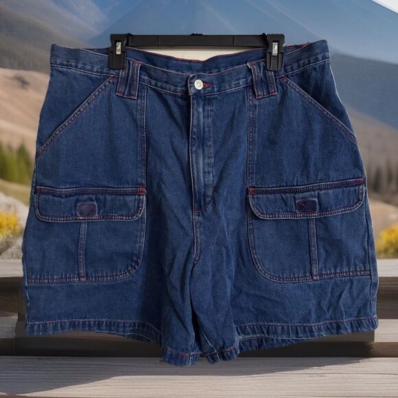 Y2K  Caran Jean Shorts Women’s 22 Medium Wash Denim Red Accent Cargo Pocket RARE - Picture 1 of 4